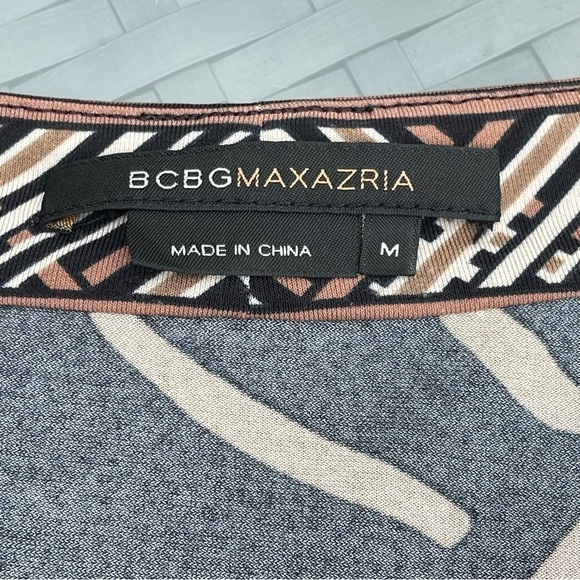 Bcbg MAXAZRIA $300 Black Brown Floral Belted Wrap Dress knee length Sz M - Picture 10 of 13